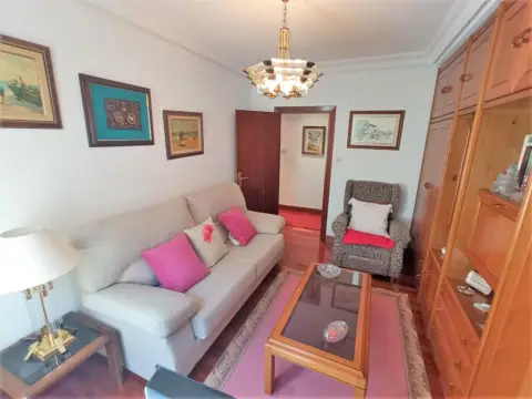 Piso en Zona      Amaña