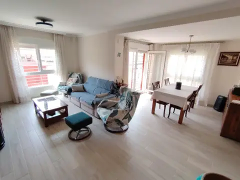 Casa pareada en Urbanización Retamar