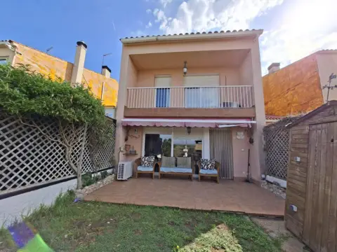 Casa adosada en Urb Saifores A 10Mits de El Vendrell