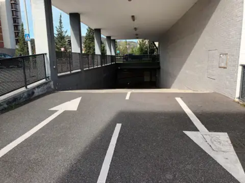 Garaje en calle Zarautz, Barrio del Antiguo