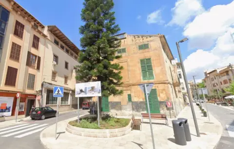 Casa adosada en En Pleno Centro de Manacor Junto A La Catedral.