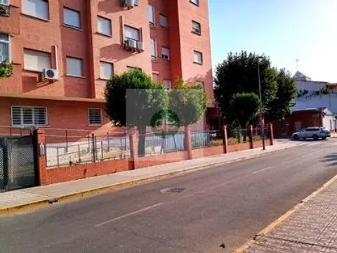 Piso en En San Roque, Junto Al Centro de Salud.