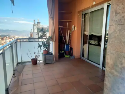 Piso en Llobregós - Junto Metro Teixonera