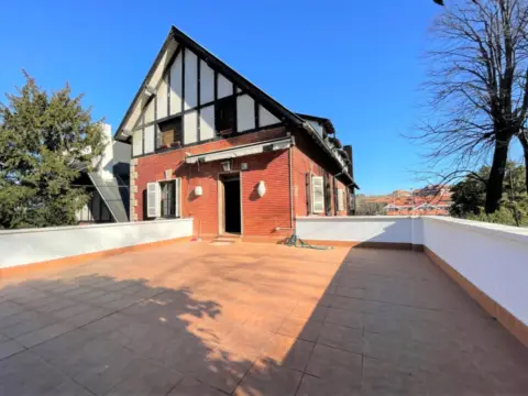 Dúplex en Zona     Artaza