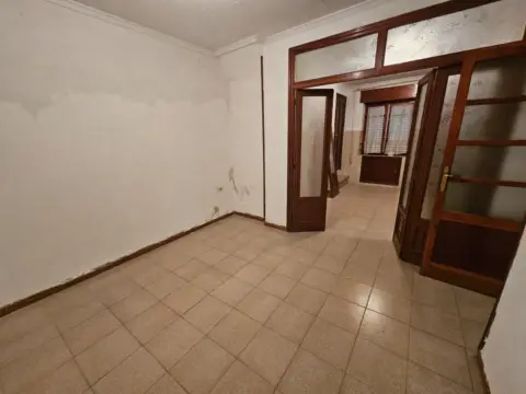 Piso en Piso en Planta Baje Entre Las Cruces y Pz. P. Valencian