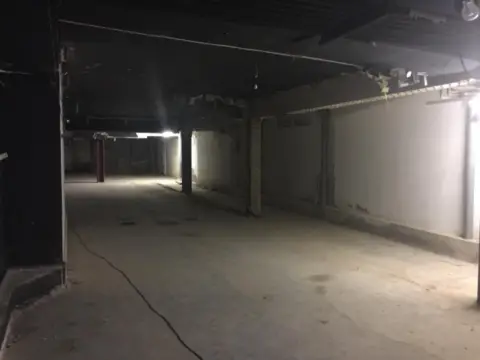 Local comercial en Muntaner - Plató