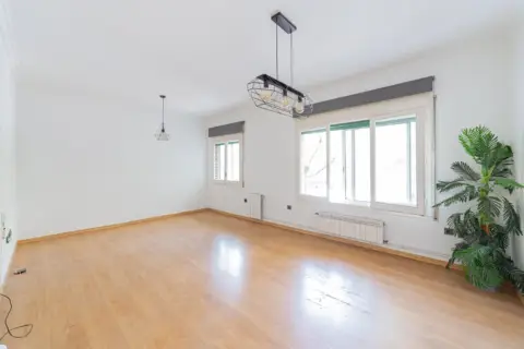 Piso en Avda. Roma - Casanova