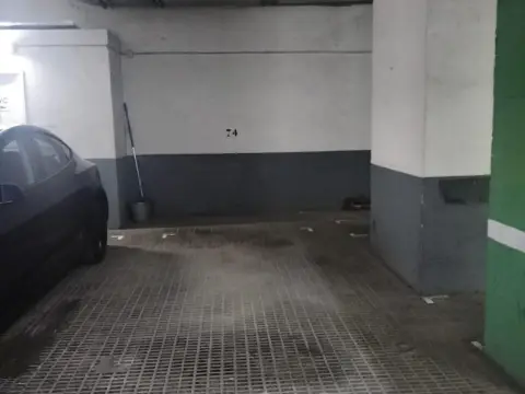 Garaje en Av. Josep Tarradellas - Entença