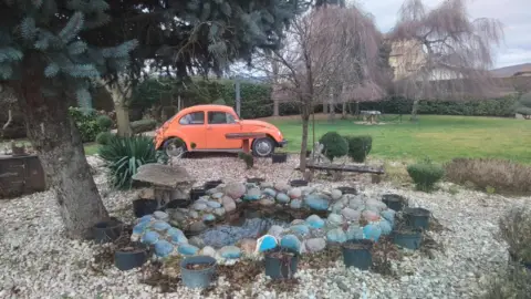 Casa en Ubicada en El Centro del Pueblo Cerca de Restaurante