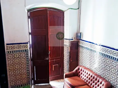 Piso en A Pocos Pasos de Juan Carlos I y C- Menacho.