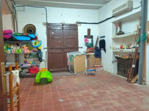 Casa en Centro de La Población. calle Mayor.