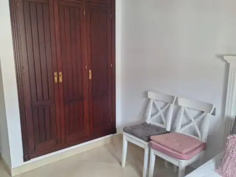 Casa adosada en Junto Al Restaurante Mcdonalds de Lepe.