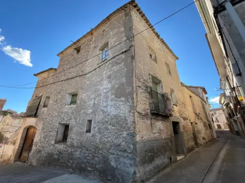 Casa en calle Aragón, Centro de La Población