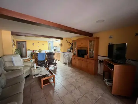 Casa en calle Afueras, Junto A La Iglesia