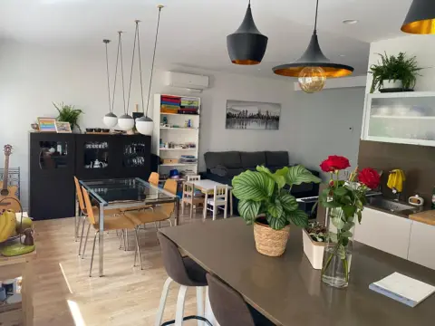 Apartamento en Al Lado  de La Plaza Artós y La calle Major de Sarrià