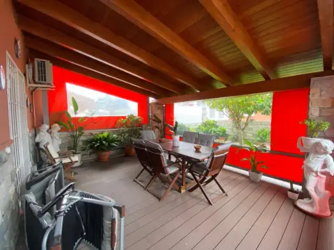 Casa en Polinya Al Lado del Pabellón Deportivo