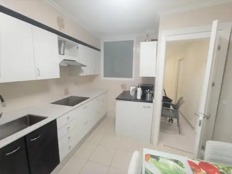 Piso en Zona     Urkizu