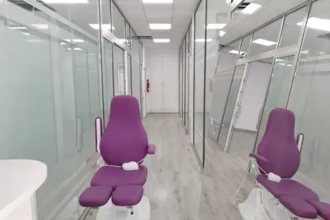 Local comercial en En El Centro del Pueblo, Cerca de Todos los Servicios.