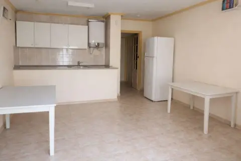 Apartamento en Cala de Bou. Zona Residencial Tranquila