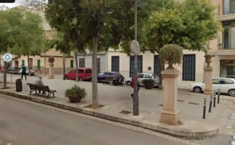 Local comercial en Local en Venta, Actualmente Alquilado Por 5Años A 750E.