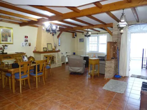 Casa en Muy Cerca del Parque de La Estación