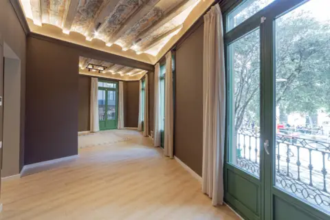 Piso en La Rambla - Plaça del Teatre