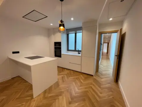 Piso en En Pleno Centro de La Ciudad, A 2 Minutos de La Rambla