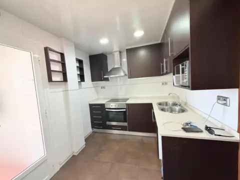 Piso en Junto A Plaça de L´Aigua