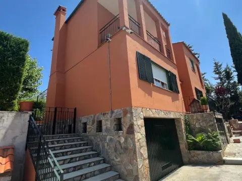 Casa en Zona de La Sierrilla