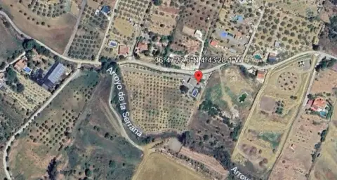 Casa en Ubicado A  1 Kl de La Carretera Principal, Con Vecinos.