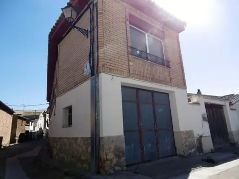 Casa en Conchel, Centro Población