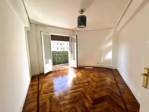 Piso en Gobelaurre . Romo