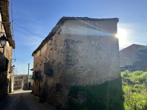 Casa adosada en Centro de Burceat