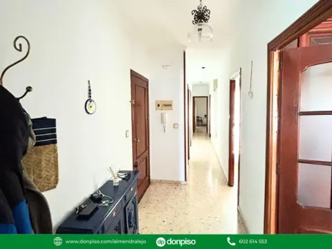 Apartamento en Buena Ubicación, Centro de Almendralejo.