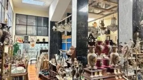 Local comercial en calle de Viriato, Semiesquina Con Sta, Engracia