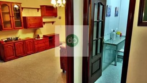 Piso en Perpendicular A Ricardo Carapeto. Céntrico.