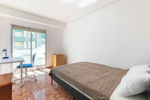 Habitación en La Llum