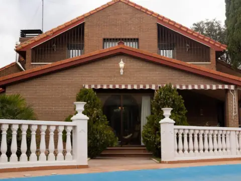 Casa unifamiliar en calle >C. Nebli, nº >