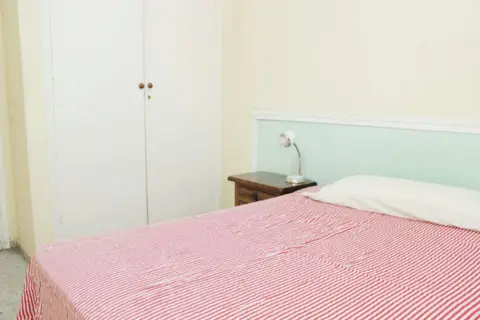 Habitación en La Buhaira-San Bernardo