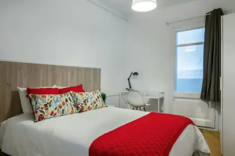 Habitación en El Camp de l'Arpa del Clot