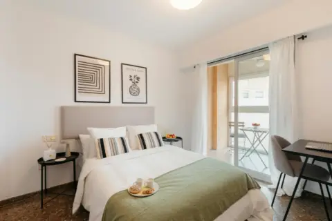 Habitación en Ciutat de les Arts i de les Ciències