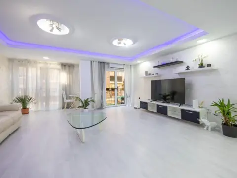 Piso en calle >Carrer Josep Bernad Amorós, nº >