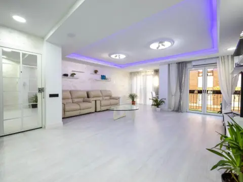 Piso en calle >Carrer Josep Bernad Amorós, nº >