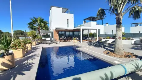 Chalet en Almoradí