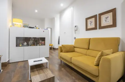 Estudio en calle >C. del Cañaveral, nº >