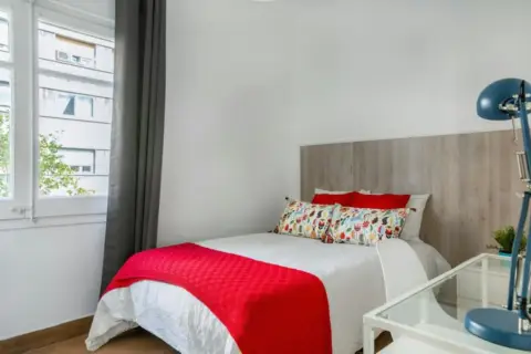 Habitación en El Camp de l'Arpa del Clot