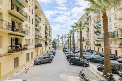 Piso en calle >C. Navas de Tolosa, nº >