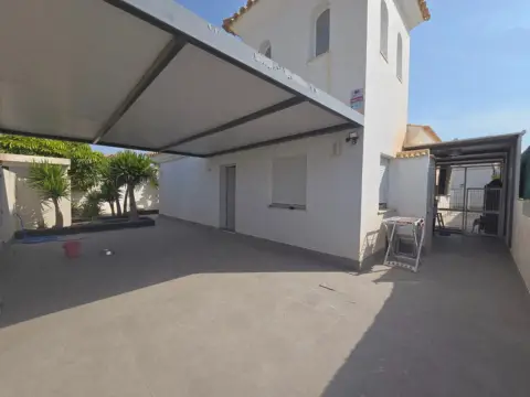 Chalet en calle Levante, Almería, nº 1