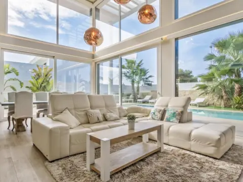 Casa unifamiliar en calle >C. Berruguete, nº >