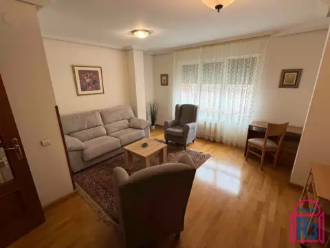 Apartamento en calle de Benito Arias Montano